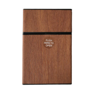 Mooi roodbruin sigarettendoosje met houtpatroon