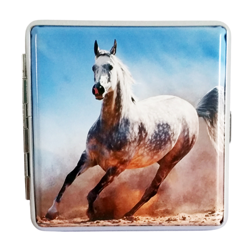 Sigarettenkoker wit paard met blauwe lucht