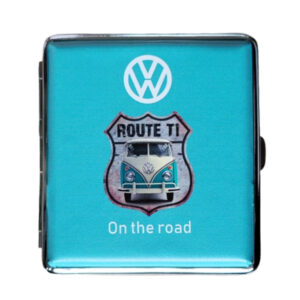 Sigarettenkoker volkswagen on the road turquoise