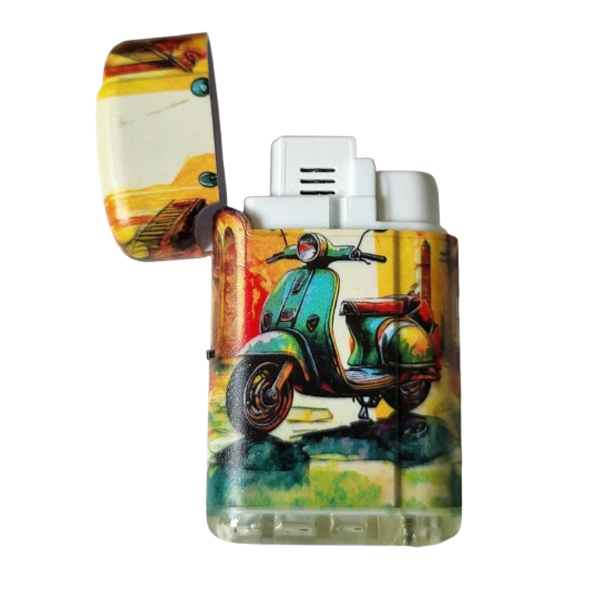 Aansteker scooter in straatje petrol